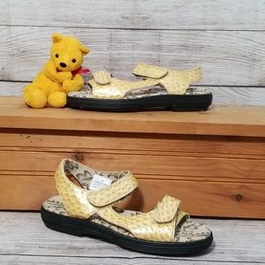 Golfstream Shoes Two Strap Leather Sandals Size 8M